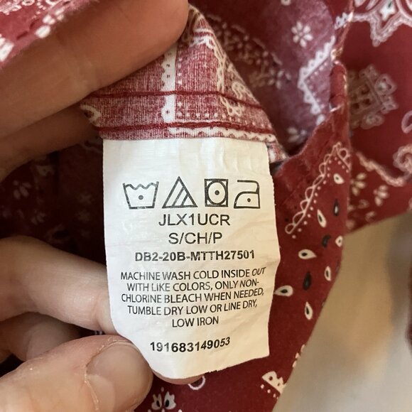 Y2K Wrangler Shirt Mens S Red Paisley Western Button Up Long Sleeve Bandana - Picture 3 of 7